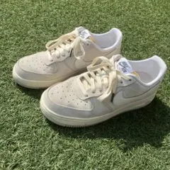 Nike Air Force 1 スニーカー FQ8077-104のサムネイル