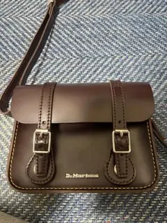 Dr. Martensブラウンショルダーバッグ　7インチ サッチェルバッグ