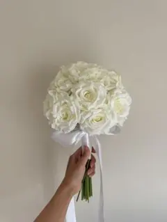 ホワイトローズウエディングブーケ