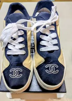 夏期大幅値下【超希少・極美品】CHANEL98Aヴィンテージ スニーカー39のサムネイル