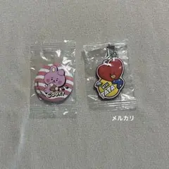 新品 くら寿司限定 BT21 TATA & COOKY キーホルダー 缶バッチ