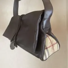 Burberry ダークブラウン ショルダーバッグ