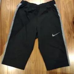 ナイキ　ハーフパンツ　M