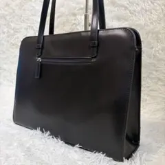 【美品】LESMUES（レミュー）Femme ビジネスバッグ 底鋲付A4 通勤