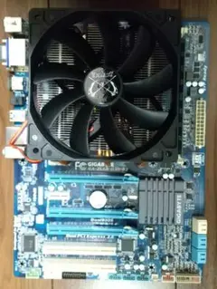 CPU Core i3・メモリー16G ・クーラー兜2　マザーボード 完動品