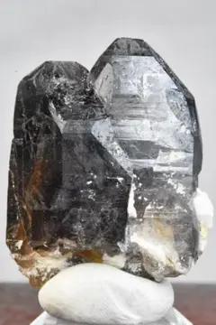 【高透明度】エレスチャル 骸骨水晶 約215g 大型 天然石 水晶 原石　虹入り 高品質】エレスチャル 骸骨水晶 約215g 大型 天然石 水晶 原石 虹入り