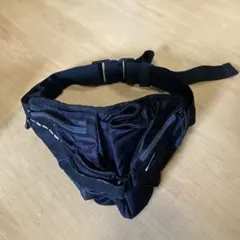 ランニングポーチ　ナイキ