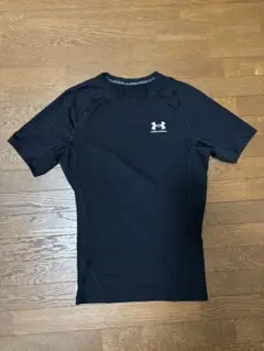 UNDER ARMOR アンダーシャツ