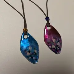七宝焼　ハンドメイド 葉型ペンダント 2個セット