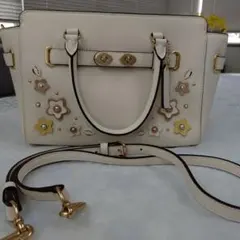 2026年最新】コーチ coach フラワーアップリケの人気アイテム - メルカリ