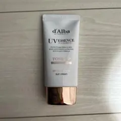 d'Alba UV ESSENCE WATERFUL 日焼け止め