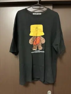 キャラクターグラフィック ブラックTシャツ