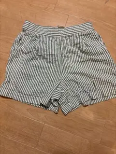 ユニクロ　ショートパンツ　S ストライプ