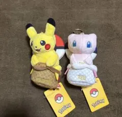 韓国 ロッテワールド 限定ポケモン ミュウ&ピカチュウ気球 ぬいぐるみキーリング