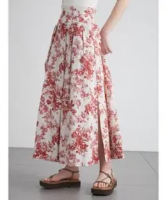 Lily Brown フラワージュイパターンロングスカート