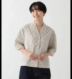 アフタヌーンティー　ドット柄シャツ　パールボタンのサムネイル