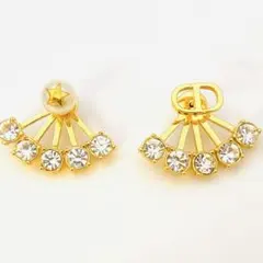 極美品　定価10万　ディオール CDロゴ＆パール調　クリスタルピアス　10個