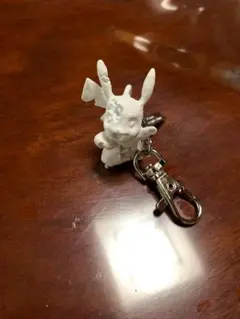 ダニエルアーシャム ポケモン カラカラ キーホルダー DANIEL ARSHAM ダニエルアーシャム ポケモン カラカラ キーホルダー DANIEL
