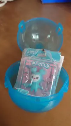 【最安値】TWICE LOVERYSブリスターマスコットチャーム　ナヨン