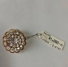 【新品】ゴールド 花形デザイン ブローチ クリスタル風ストーン