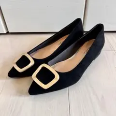 新品未使用★mamian★黒 スエード ポインテッドトゥパンプス ローヒールのサムネイル