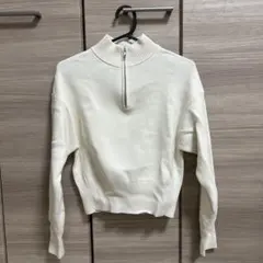 GU アイボリー ハイネック ハーフジッパー