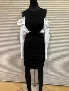 w7476 オフショルシャツ重ね着風両サイドシャーリングゴムフィットワンピ