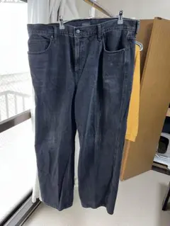 ブラック ストレートデニムパンツ M