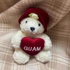 オーロラ社GUAM ハート付きクマ ぬいぐるみのサムネイル