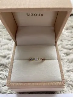 最終お値下げ！ BIZOUX ティアレ・ド・フルール リング 11号 ビズー公式】アレキサンドライト(ラボグロウン) K18/PTリング