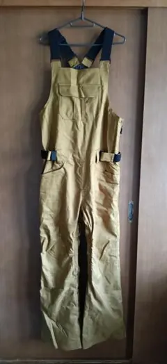 【美品】Volcom オリーブ色 スノーウェア S/Pビブパンツ 美品】Volcom オリーブ色 スノーウェア S/Pビブパンツ - メルカリ