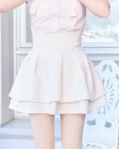 ミシェルマカロン 美脚スカートアイボリー - メルカリ
