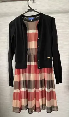【即日発送】美品‼︎バーバリーワンピースとカーディガン2点セット