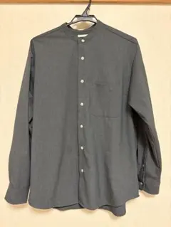 GU ダークグレー バンドカラー 長袖シャツ