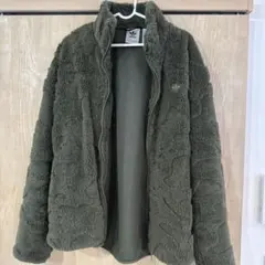 adidas オリーブグリーン フリースジャケット