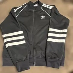 adidas 黒トラックジャケット
