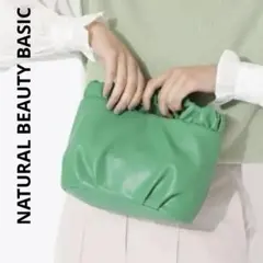NATURAL BEAUTY BASIC シャーリングハンドルクラッチのサムネイル