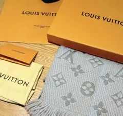 Louis Vuitton エシャルプ ロゴマニア グリペル