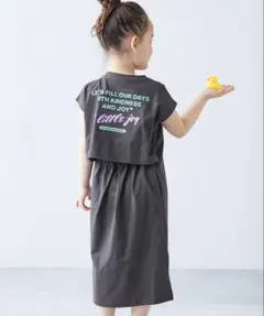 デビロック　半袖 ワンピース スミクロ　140 後ろ姿もかわいい バックデザインのサムネイル