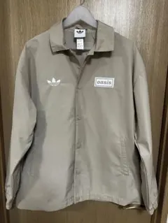 adidas oasis ナイロンジャケット ベージュ
