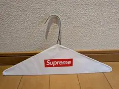 Supreme ハンガーとステッカー３枚セット