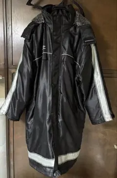 UMBRO ベンチコート 黒　防寒　フード付き 中古