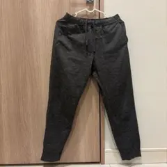 UNIQLO グレー ジョガーパンツ 薄手　160サイズ