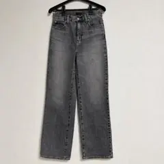 ユニクロ　ワイドストレートジーンズ　UNIQLO