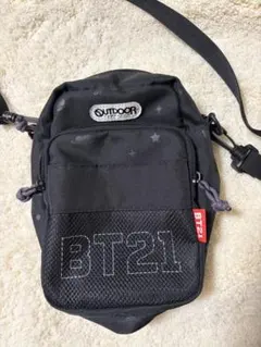 OUTDOOR PRODUCTS BT21 ショルダーバッグ　希少　限定販売品のサムネイル
