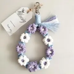 ꕤ︎︎マクラメHappyハンドストラップꕤ︎︎紫陽花