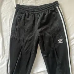adidas ブラック ジョガーパンツ XS
