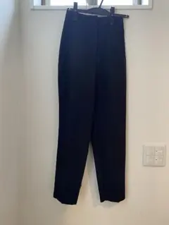 ZARA タックパンツ スリムフィット ハイウエスト