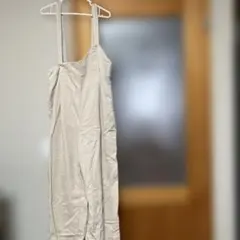 サマンサモスモスベージュ コーデュロイ サロペット　畳皺あり。