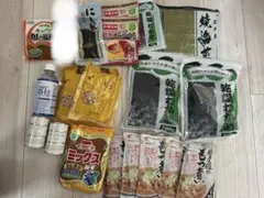 【食品まとめ売り】乾燥わかめ・帝国ホテルスープ・もつ煮など 日常使い食材セットのサムネイル